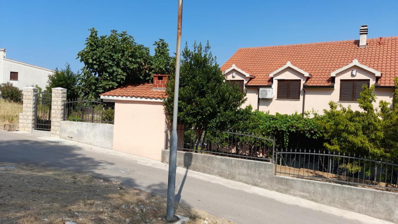 Apartmani A.Teskera 特罗吉尔 外观 照片