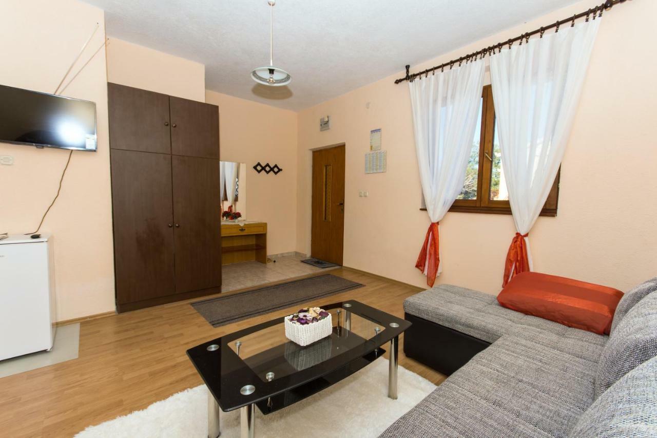 Apartmani A.Teskera 特罗吉尔 外观 照片