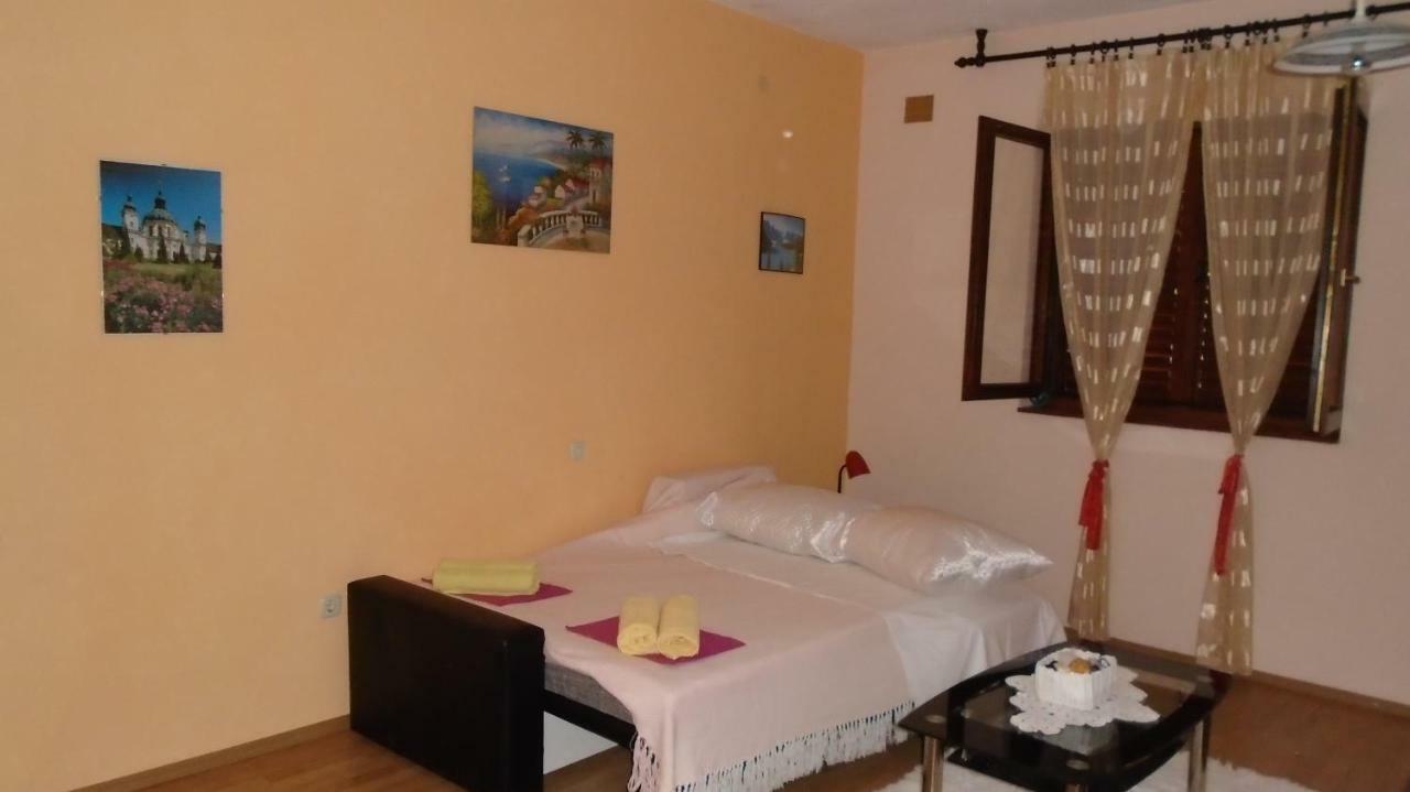 Apartmani A.Teskera 特罗吉尔 外观 照片