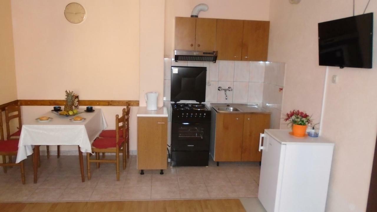 Apartmani A.Teskera 特罗吉尔 外观 照片